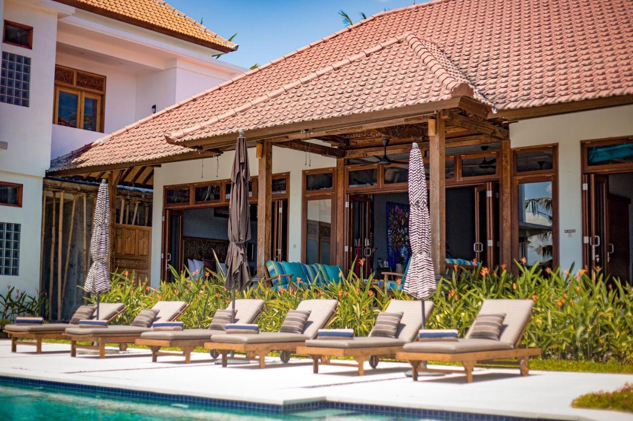 Wake In Paradise And Luxury Lebah Villas Ubud  Exterior photo